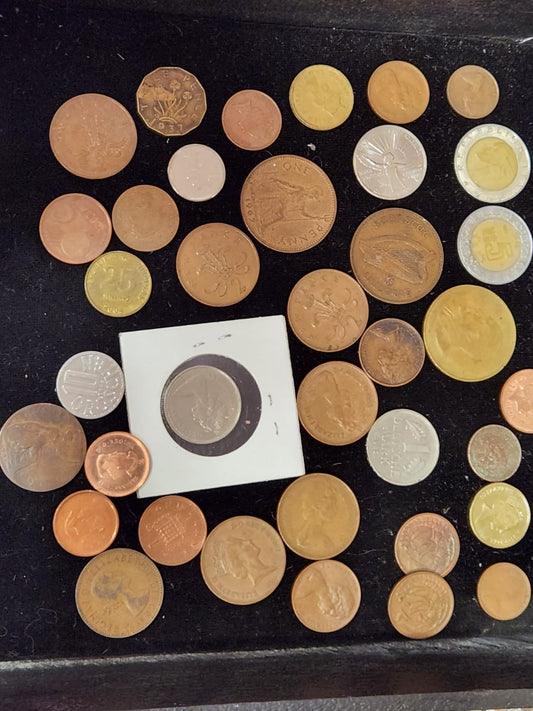 OLD world coins more than 35,UK, MEXICO,and more.CB5E