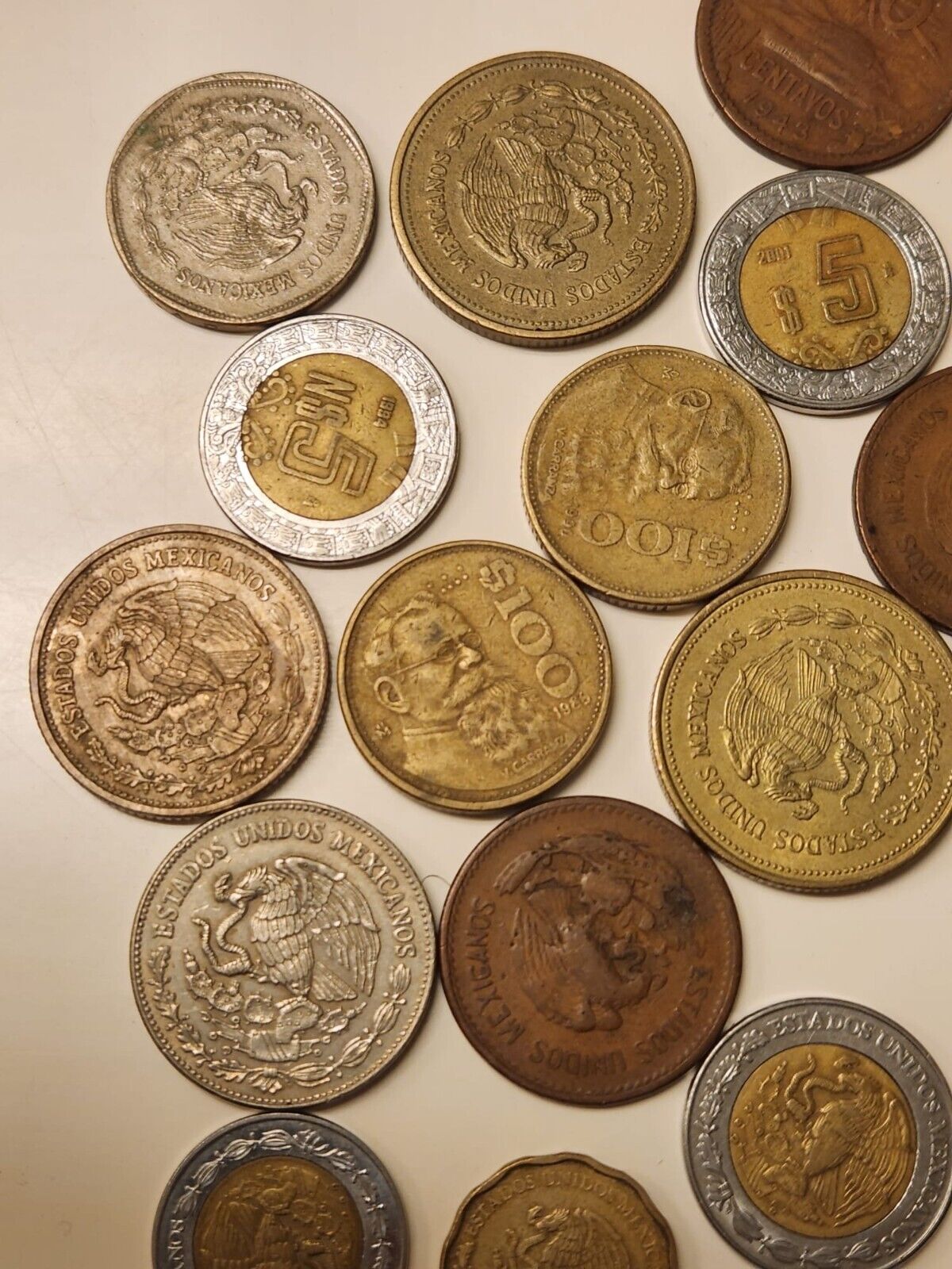 Mexico 33 Coins With Several Dates Good Condition .(19W3A4)