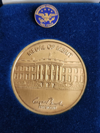 Medal of Merit George Bush Republican Presidential Task.Z8c1